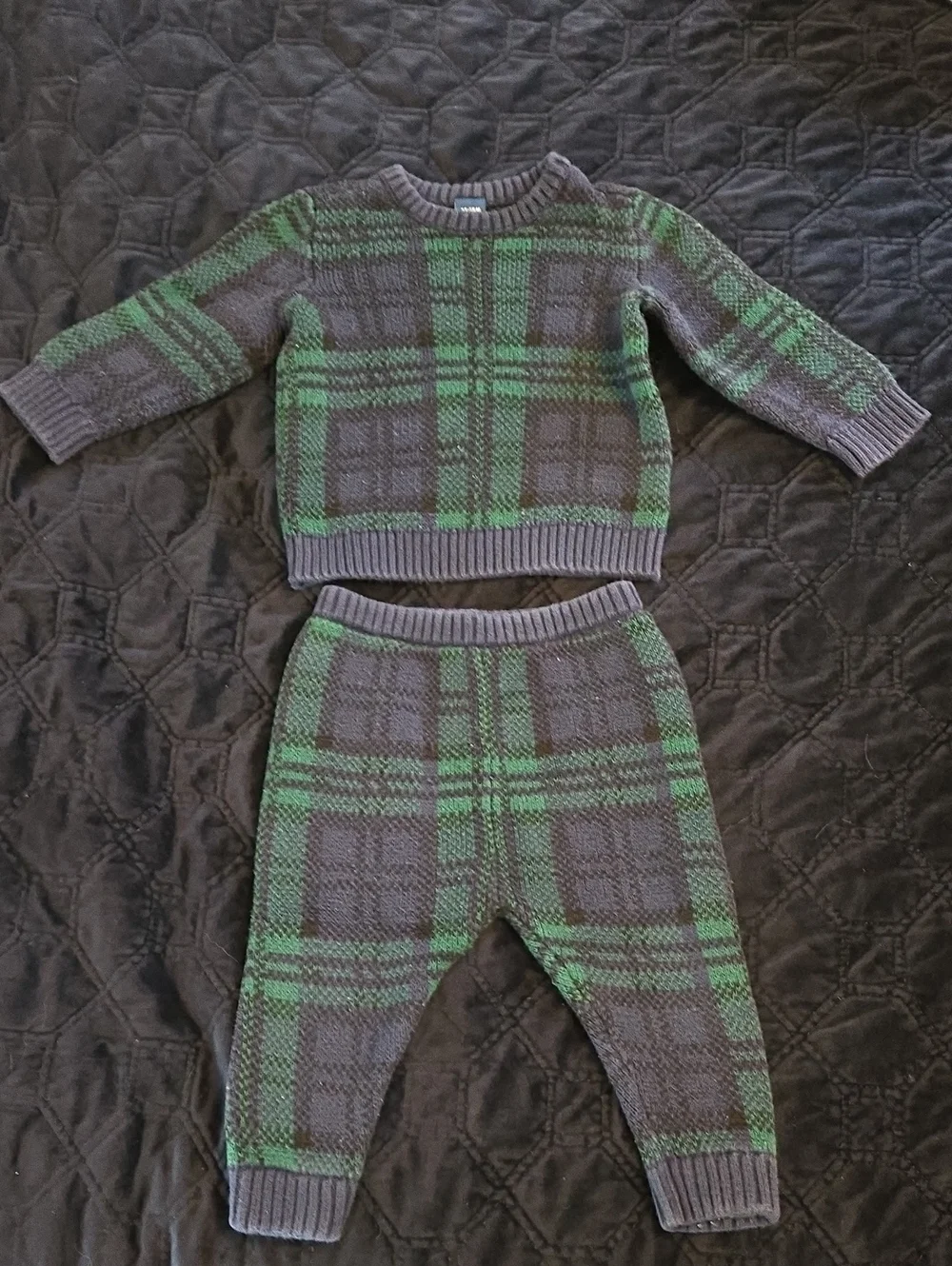 Old Navy 2 Piece Vintage Inspired Plaid Sweater Set